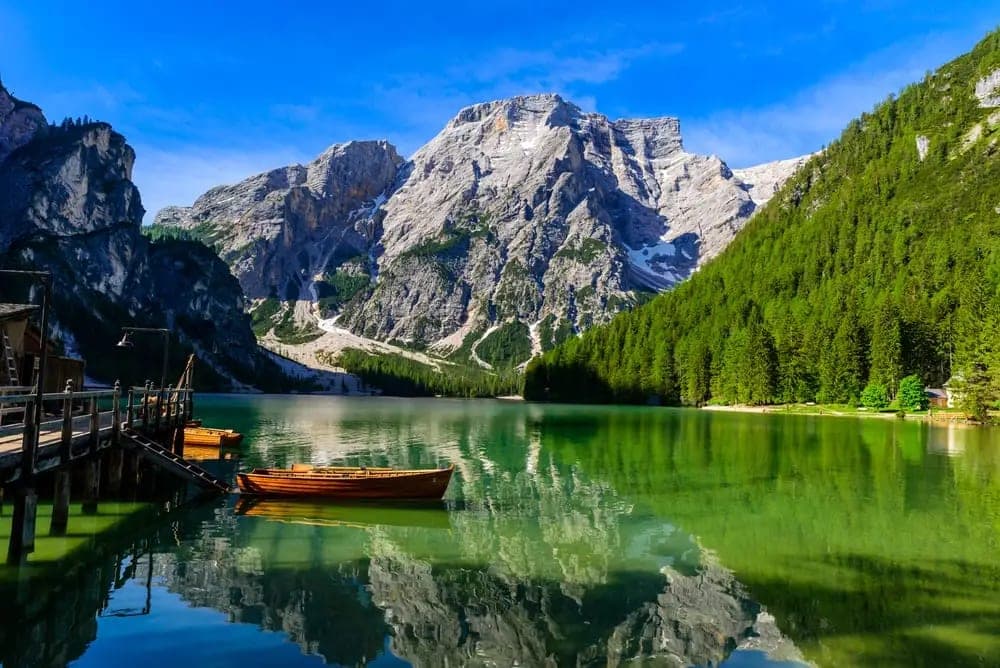 5 most beautiful ecotourism destinations to visit in Italy this Christmas